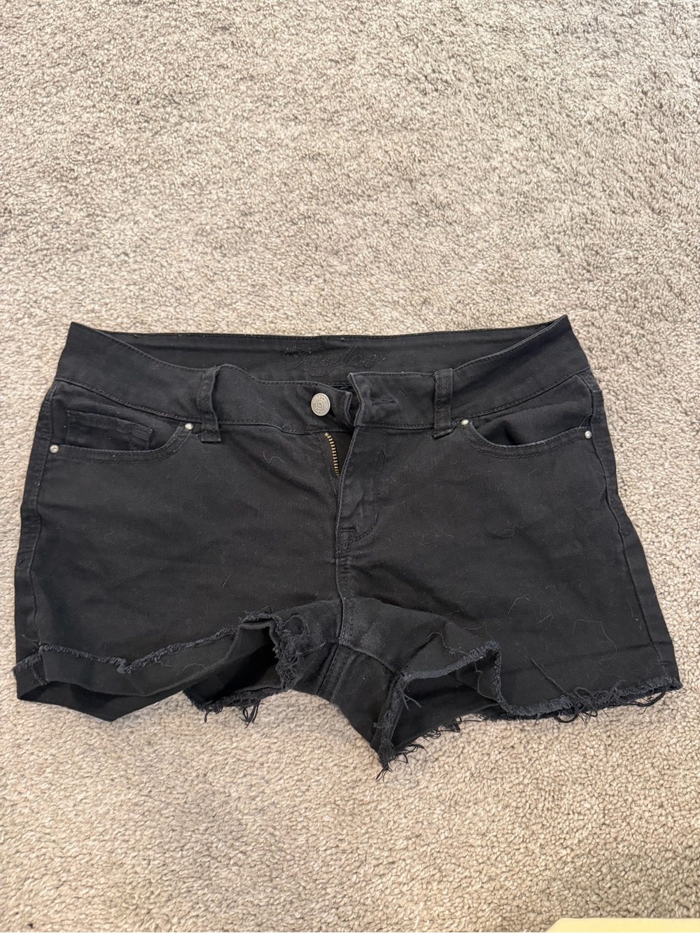 dELiA*s Black Distressed Denim Shorts Size 7/8